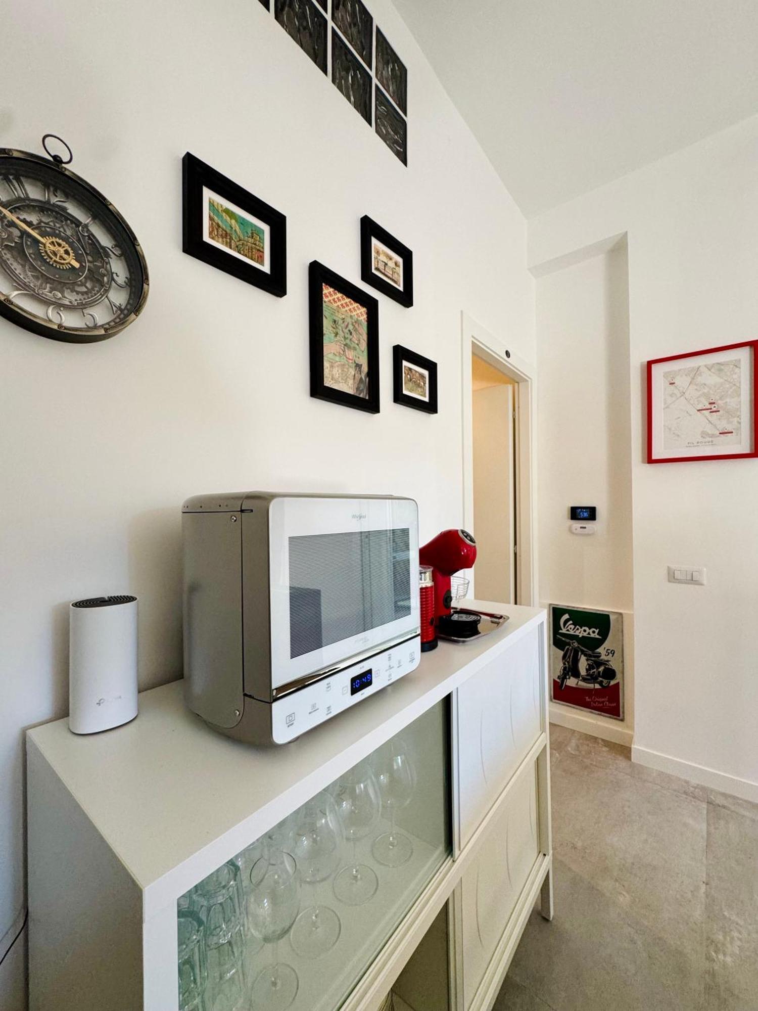 Fil Rouge Hotel Ciampino Exterior photo